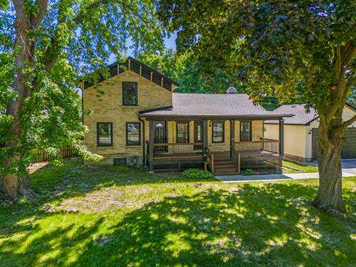 112 N Washington, Carpentersville, IL 60110