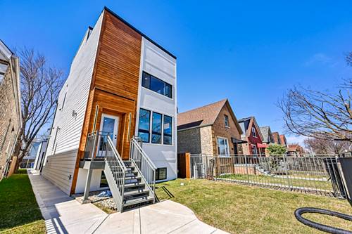 940 N Karlov, Chicago, IL 60651