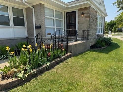 1841 Hawthorne, Westchester, IL 60154