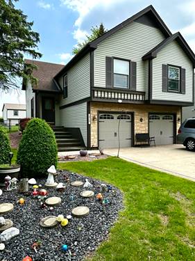 215 N Oltendorf, Streamwood, IL 60107