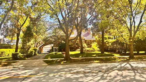 1112 Sheridan, Wilmette, IL 60091