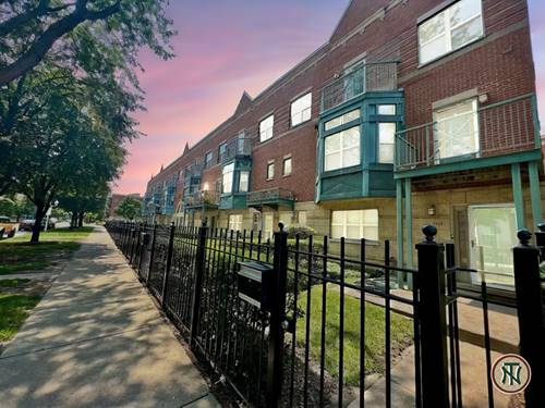 4532 S Woodlawn, Chicago, IL 60653