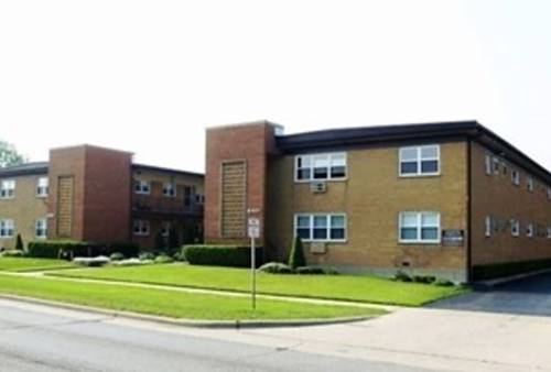 8401 W Dempster Unit 2, Niles, IL 60714
