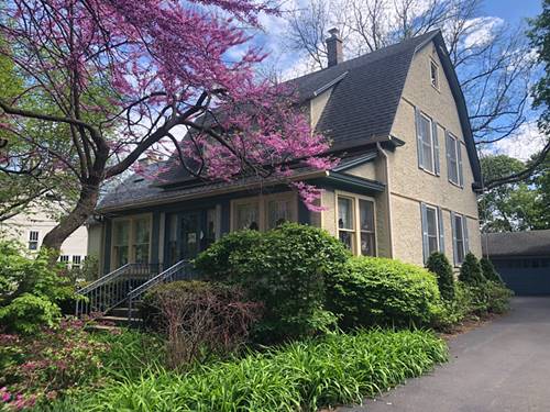 141 W Lincoln, Libertyville, IL 60048