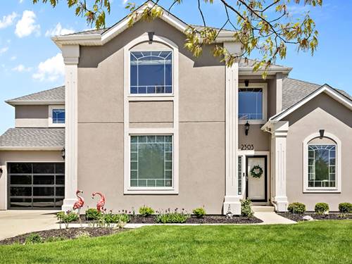 2303 Kentuck, Naperville, IL 60564
