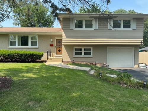 109 Sandalwood, Naperville, IL 60540