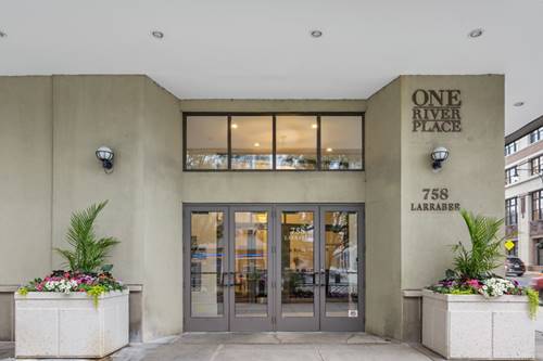 758 N Larrabee Unit 511, Chicago, IL 60610