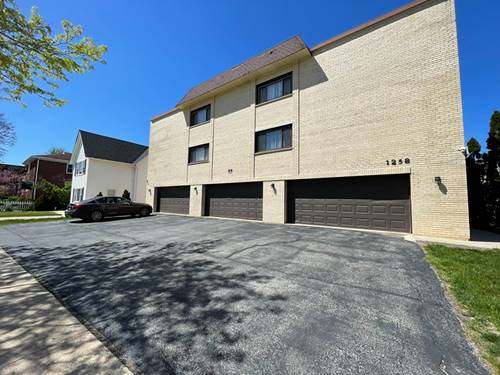 1258 Brown Unit 302, Des Plaines, IL 60016
