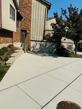 40 Portwine, Willowbrook, IL 60527