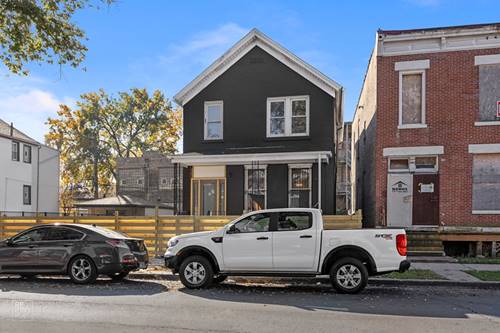 3455 W Walnut, Chicago, IL 60624