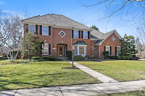 2716 Royal Kings, St. Charles, IL 60174