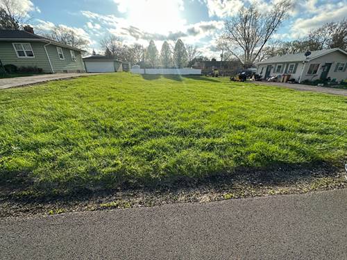 1331 S 4th, Aurora, IL 60505