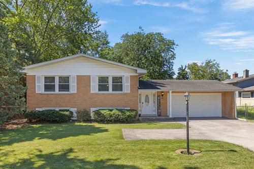 573 Maple, Lisle, IL 60532