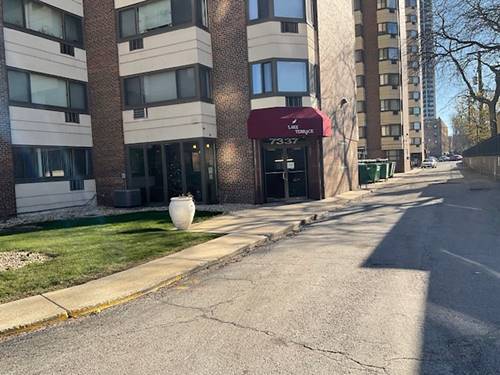 7337 S South Shore Unit 406, Chicago, IL 60649