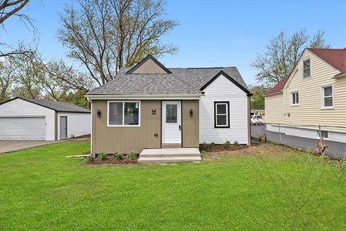 1326 N Poplar, Round Lake Beach, IL 60073