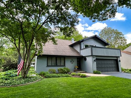 1622 Indian Knoll, Naperville, IL 60565