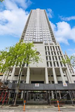 1122 N Clark Unit 1005, Chicago, IL 60610