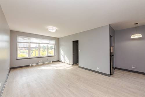 944 W Montrose Unit 202, Chicago, IL 60613