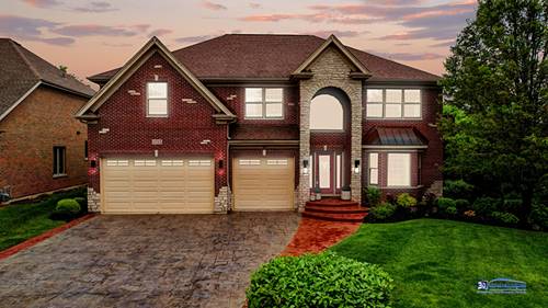 1535 S Douglas, Arlington Heights, IL 60005