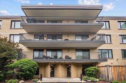 1534 Mcdaniels Unit 4B, Highland Park, IL 60035