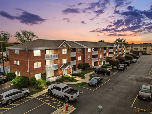 6561 W School Unit 305C, Chicago, IL 60634
