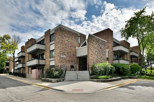 1806 Hemlock Unit 105, Schaumburg, IL 60173