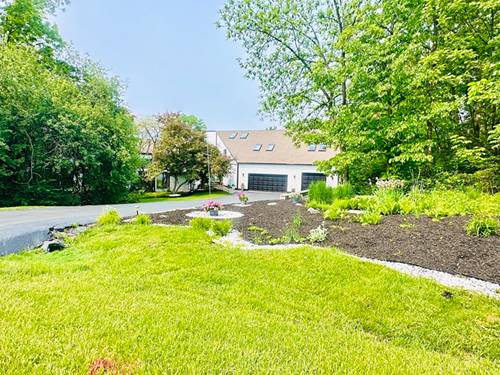 112 Ravine, North Barrington, IL 60010