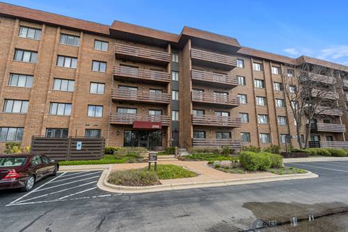 2000 Chestnut Unit 507, Glenview, IL 60025