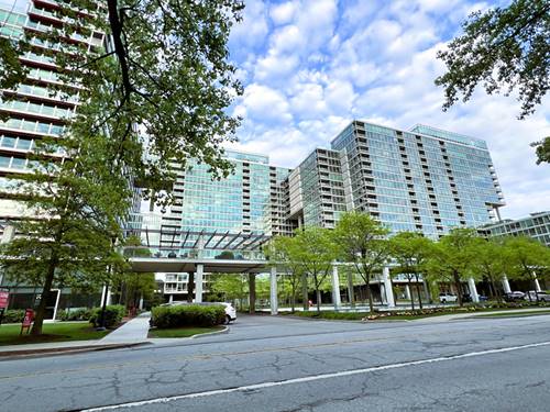 9655 Woods Unit 1807, Skokie, IL 60077