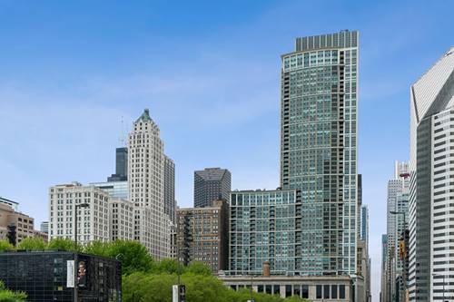 130 N Garland Unit 2009, Chicago, IL 60602