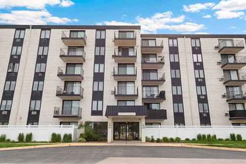 9737 N Fox Glen Unit 5C, Niles, IL 60714