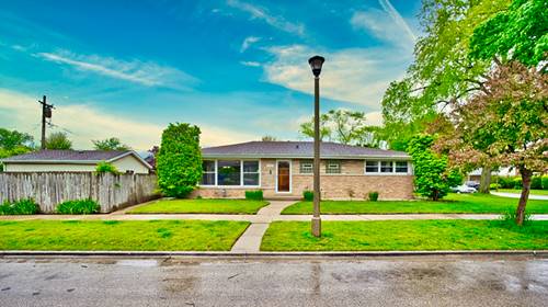 7625 N Karlov, Skokie, IL 60076