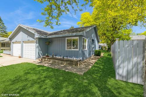 1214 Thomas, Woodstock, IL 60098