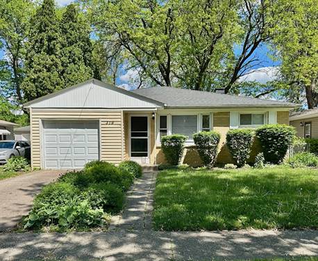 319 Triggs, Elgin, IL 60123