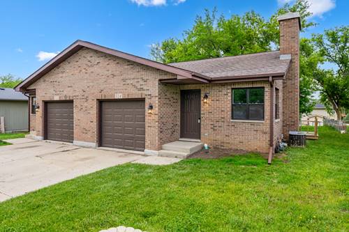 914 Pleasant, Woodstock, IL 60098