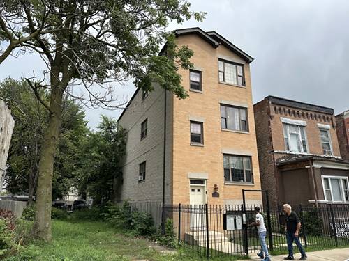 4316 W Gladys, Chicago, IL 60624