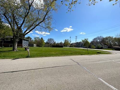 26W181 Grand, Wheaton, IL 60187