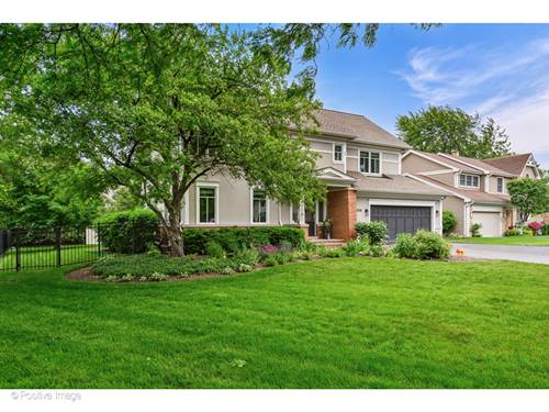 1509 E Eton, Arlington Heights, IL 60004