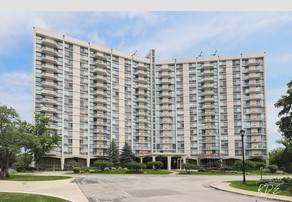 40 N Tower Unit 14B, Oak Brook, IL 60523
