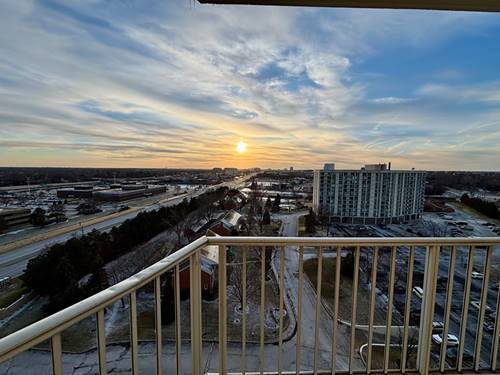 40 N Tower Unit 14B, Oak Brook, IL 60523