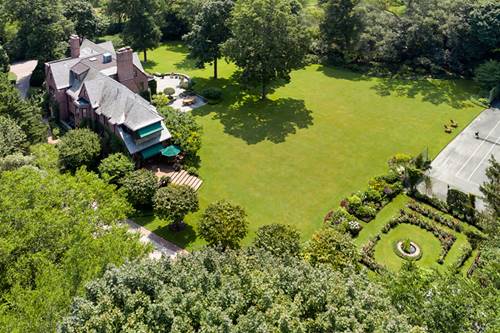 22 Indian Hill, Winnetka, IL 60093