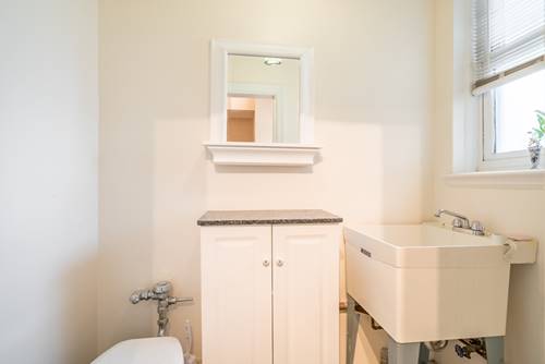5000 S Cornell Unit 3A, Chicago, IL 60615