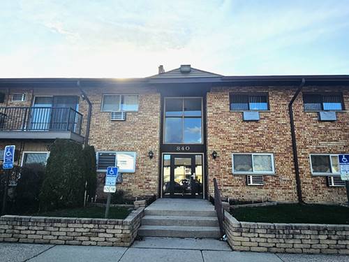 840 E Old Willow Unit 116, Prospect Heights, IL 60070