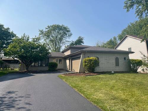 921 Charles, Crete, IL 60417