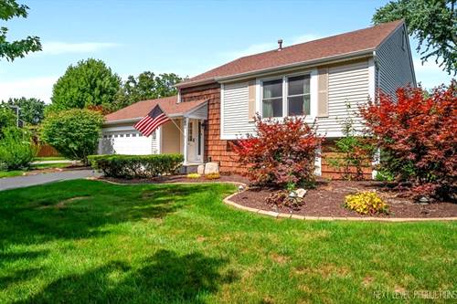 905 Lexington, St. Charles, IL 60174