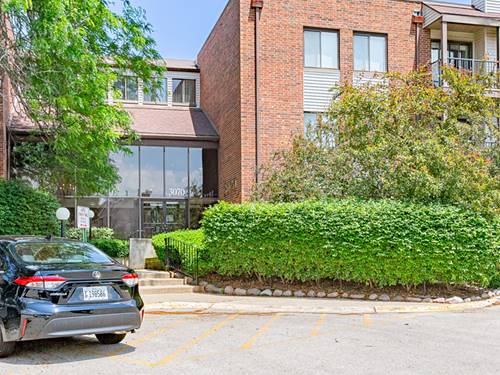 3070 Pheasant Creek Unit 201, Northbrook, IL 60062