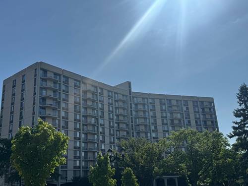 20 N Tower Unit 6J, Oak Brook, IL 60523