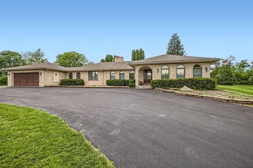 406 Lauder, Inverness, IL 60067
