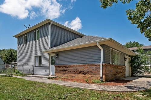 227 Radcliff, Bolingbrook, IL 60440