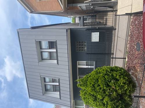 3650 W George Unit 1F, Chicago, IL 60618